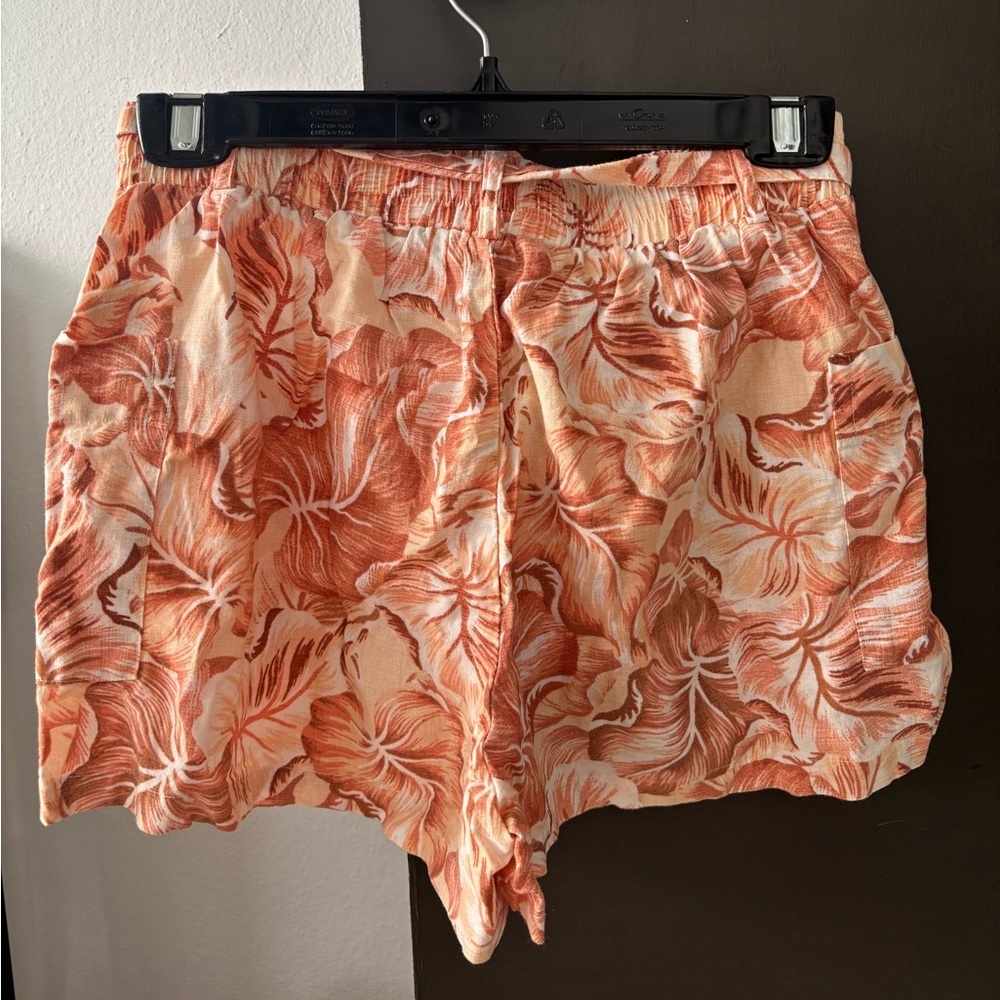 Forever 21 Tropical Leaf Print Belted Shorts - Peach/Multi - Size Medium - Picture 3 of 4